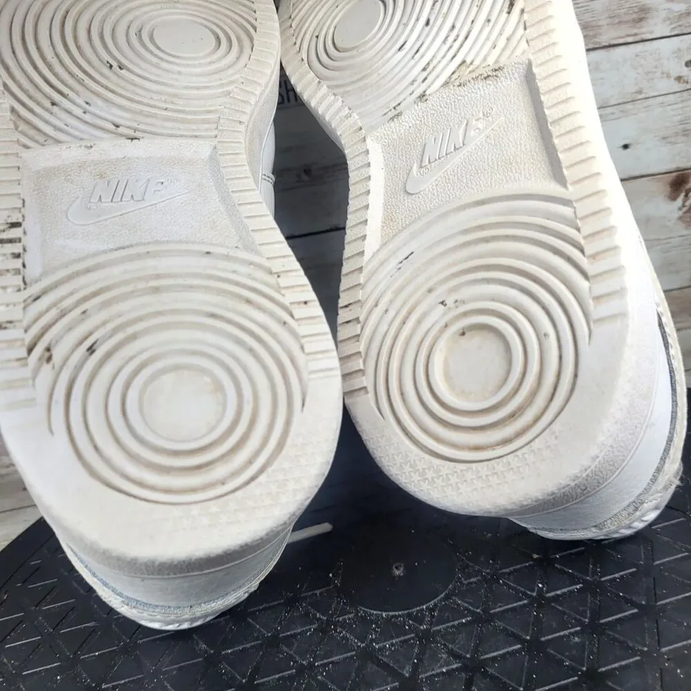 Nike Trainers Women's Size 6 White Swoosh Logo Court Vision Low Walking Running